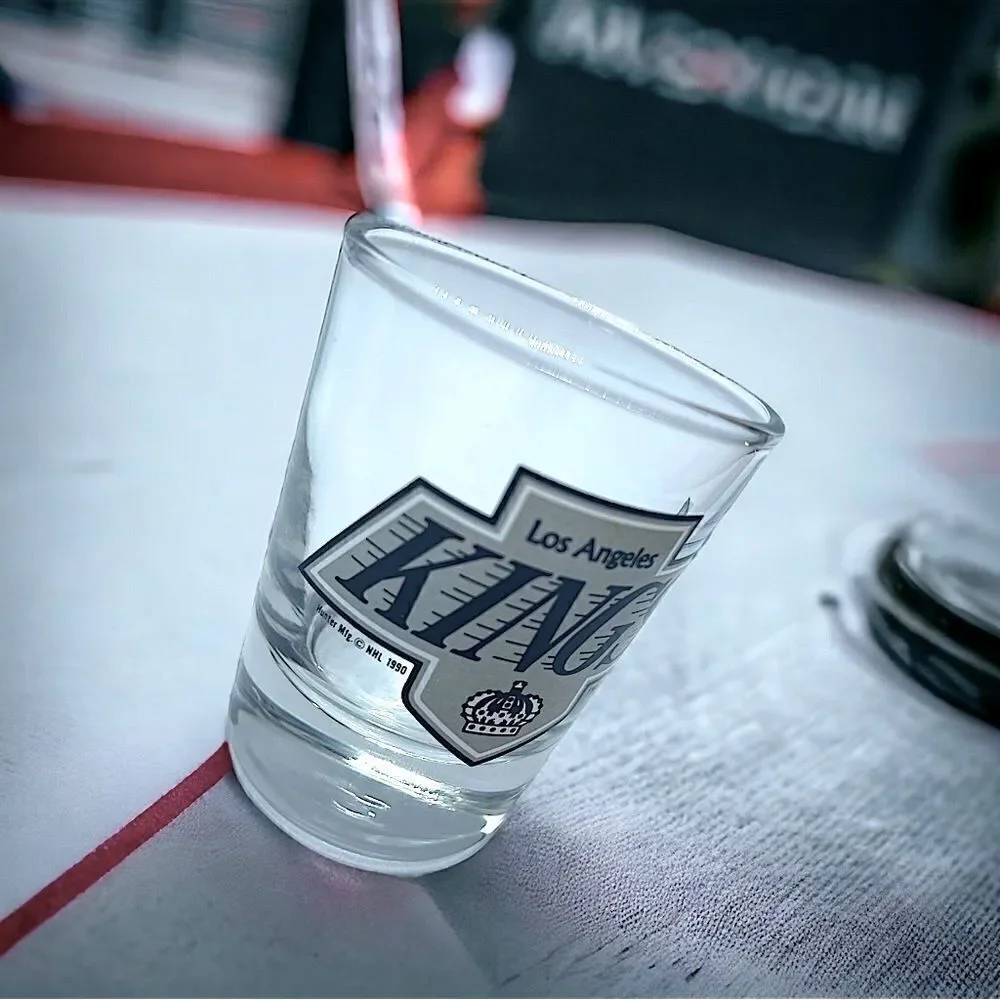 LA Kings l NHL l 4 oz Shot Glass l EUC